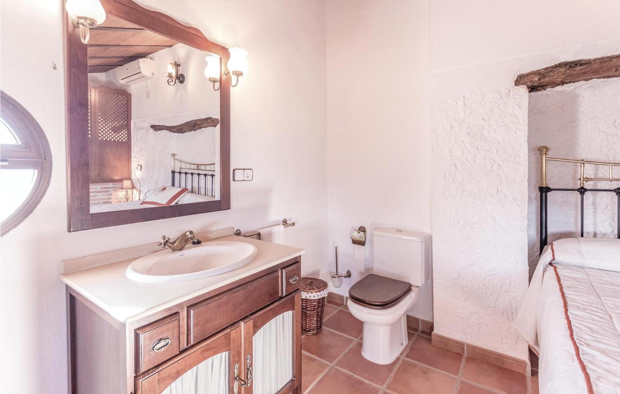 8 Bedroom Lovely Home In Iznajar Exterior photo