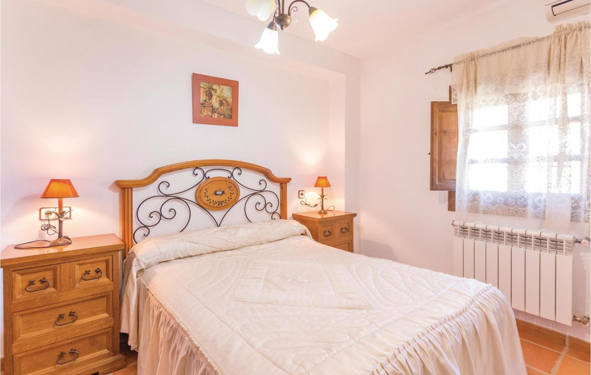 8 Bedroom Lovely Home In Iznajar Exterior photo